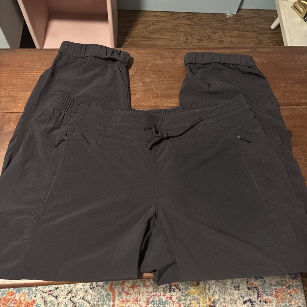 Athleta Cropped Active Pull On Pants/joggers. Sz 8‎